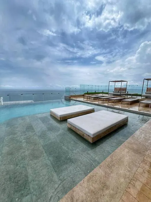 New Luxury Apartment In Cartagena